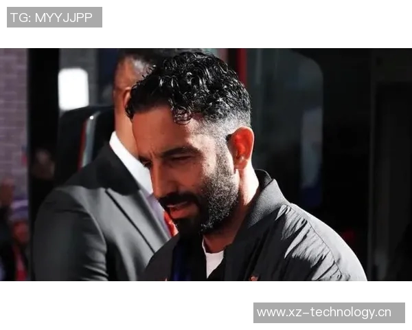 卡拉格与斯科尔斯齐声呼吁阿莫林圣诞前辞职时间已不再充裕