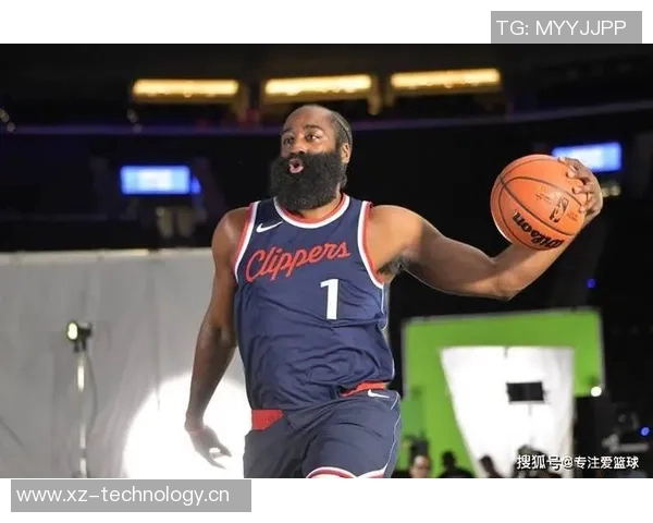 网络文化热议黑LBJ小卡态度引争议哈登求助谁能拯救他 网络文化热议黑LBJ小卡态度引争议哈登求助谁能拯救他