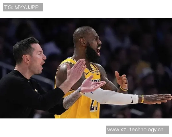 老詹亲赴发展联盟训练揭示其服务功能与重要性