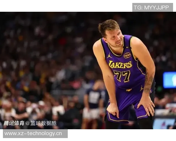 米勒质疑东契奇防守态度为何不积极协防只会摆手表示无奈