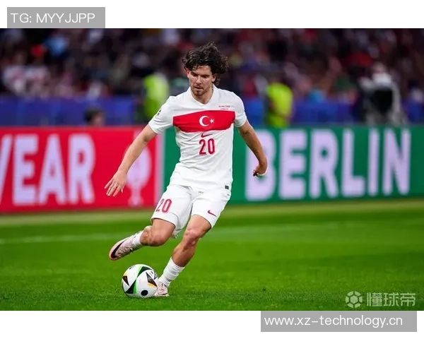 德天空报道杜塞尔多夫签下多特21岁前锋保利纳转会费仅为40万欧元