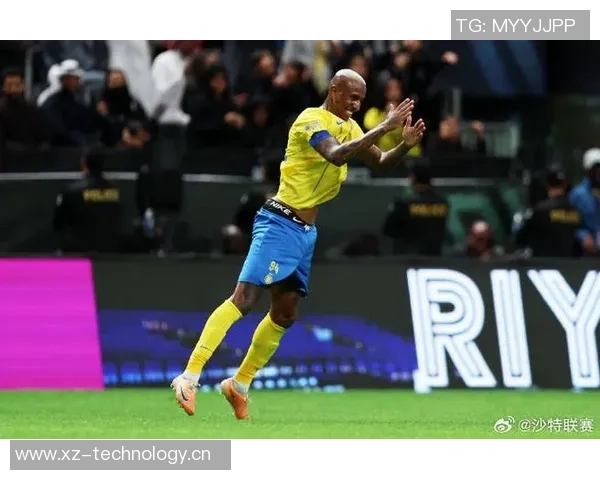 塔利斯卡完美帽子戏法展现转型中锋实力三次抢点三次破门左右脚头球俱佳